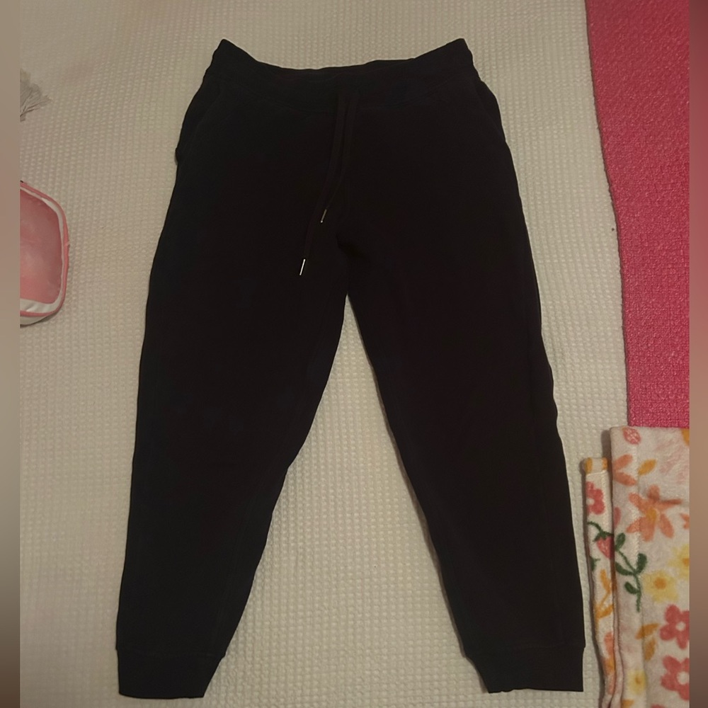 Black Lululemon Scuba Sweatpants